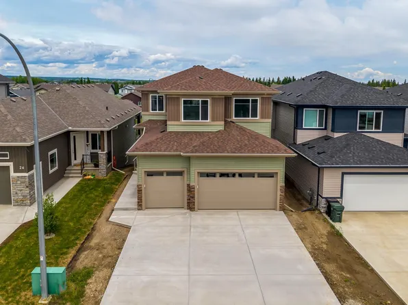 28 Harley Way, Spruce Grove, AB T7X 0X4