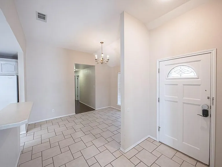 4800 W Wadley Ave — Photo 4