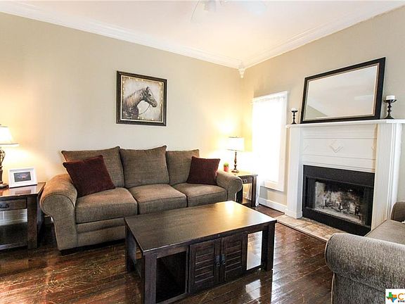 4th image of 309 Josephine St