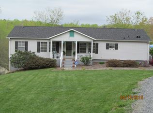 152 Saddle Estates Ln, Mount Airy, NC 27030