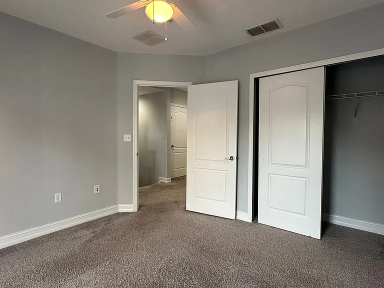 3720 Messina Dr — Photo 34
