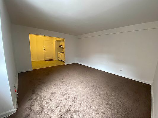 4th image of 105-38 63rd Dr APT 5L
