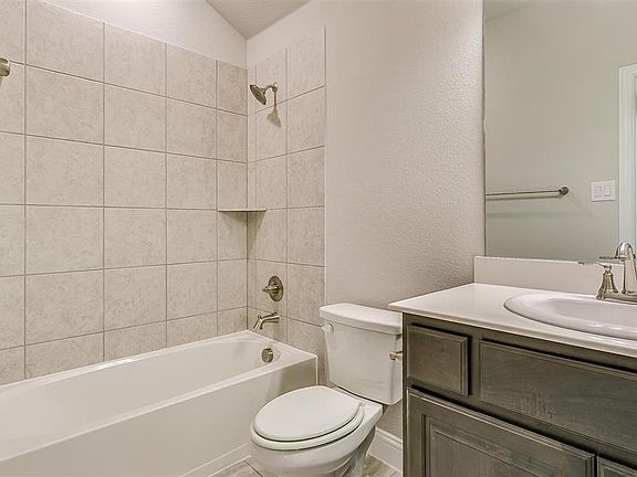 5th image of 1403 Warringwood Dr