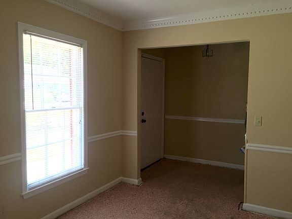 Formal dining room and foyer