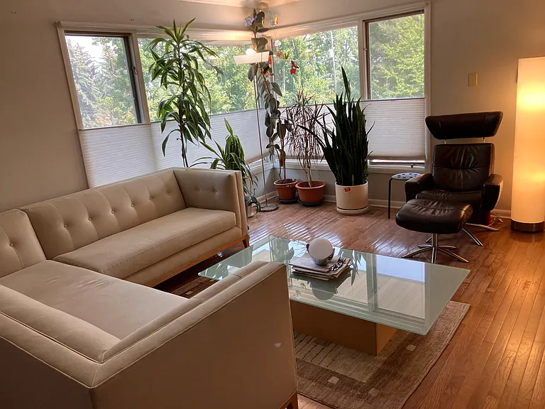 535 SW Walnut St — Photo 7