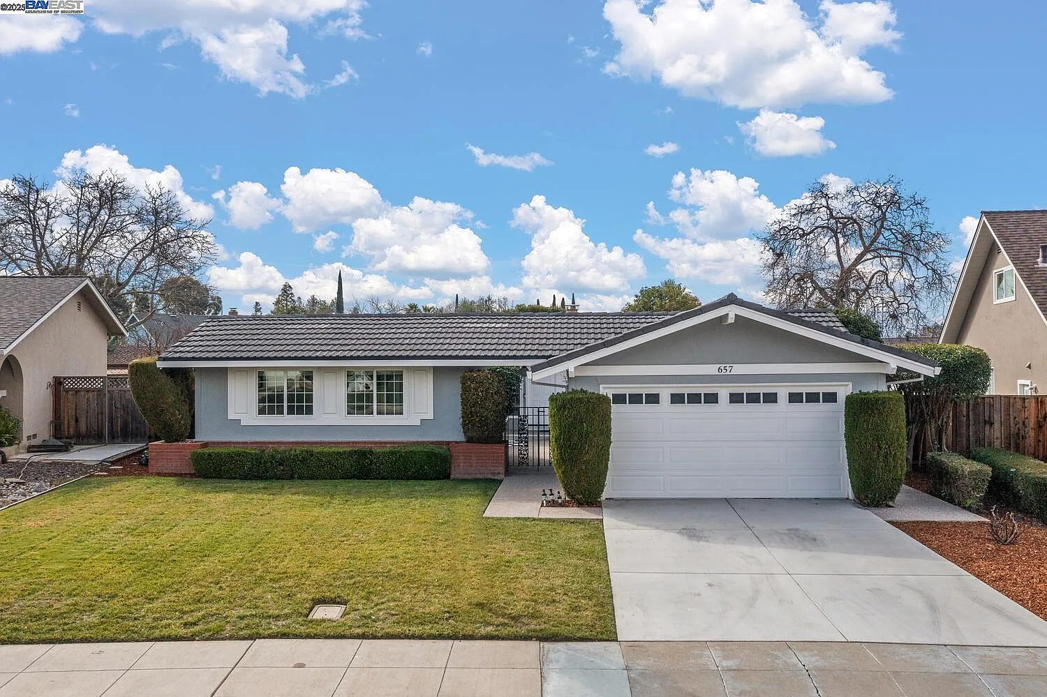 657 Via Del Sol photo 1