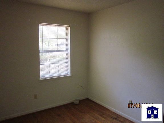 5th image of 501 Bond St