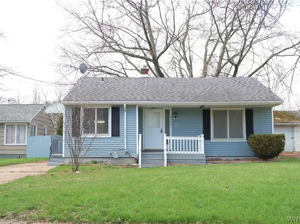 3750 Deveaux St, Niagara Falls, NY 14305