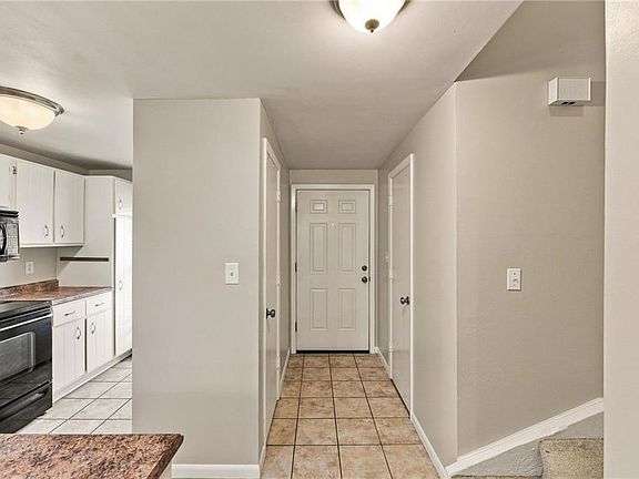 4th image of 8259 Monrovia St
