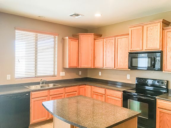 4th image of 41564 W Cheyenne Ct