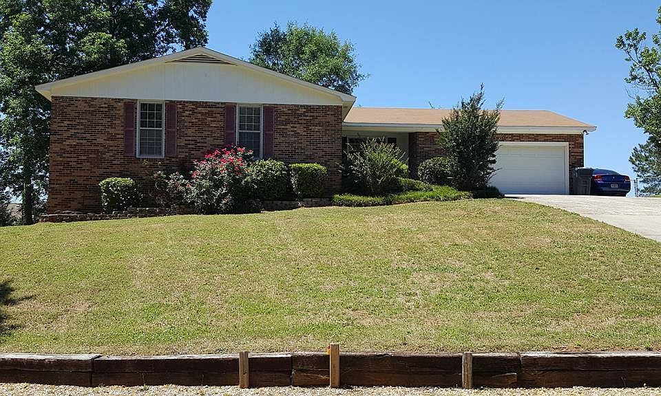 1st image of 4565 Glennwood Dr