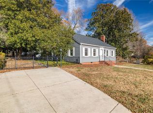 1302 Courtland Ave, Reidsville, NC 27320