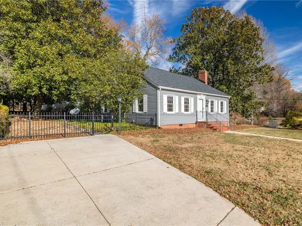 1302 Courtland Ave, Reidsville, NC 27320