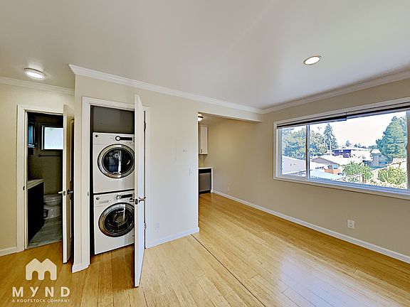 3rd image of 315 Beemer Ave APT 6