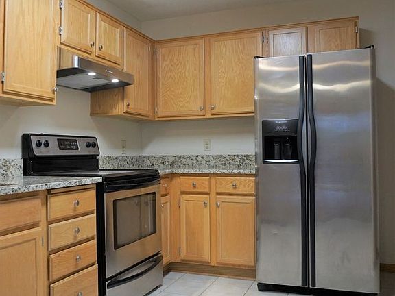 5th image of 4822 Helena Ln N APT 8