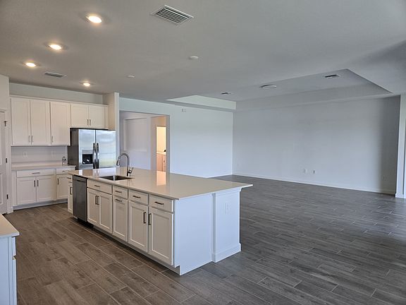 5th image of 10855 Timber Creek Dr