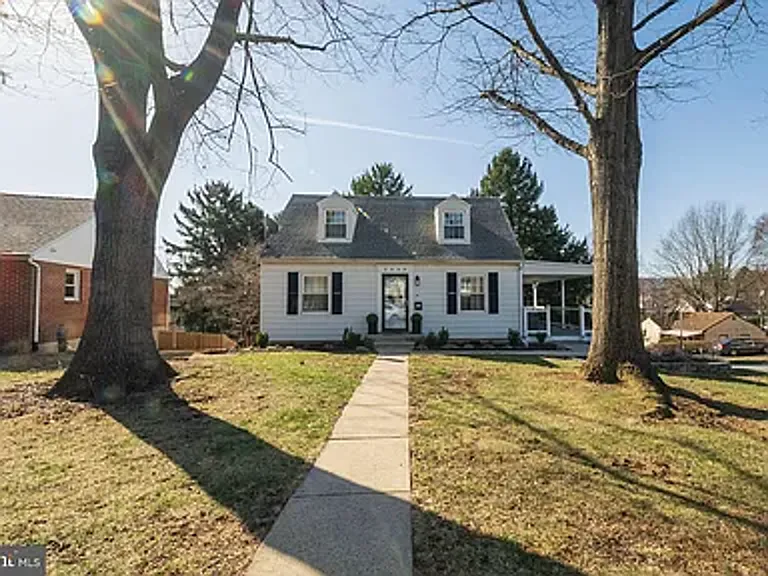 2640 Grandview Blvd — Photo 36