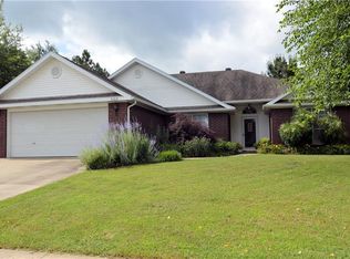 5169 E Cattail Ct, Fayetteville, AR 72701