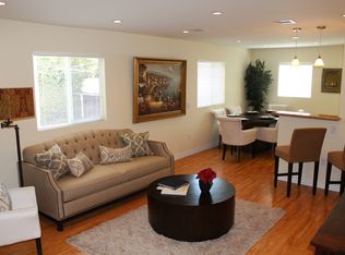 10908 Camarillo St APT 4, Toluca Lake, CA 91602