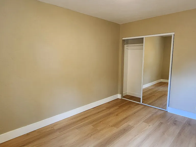609 Hope St — Photo 13