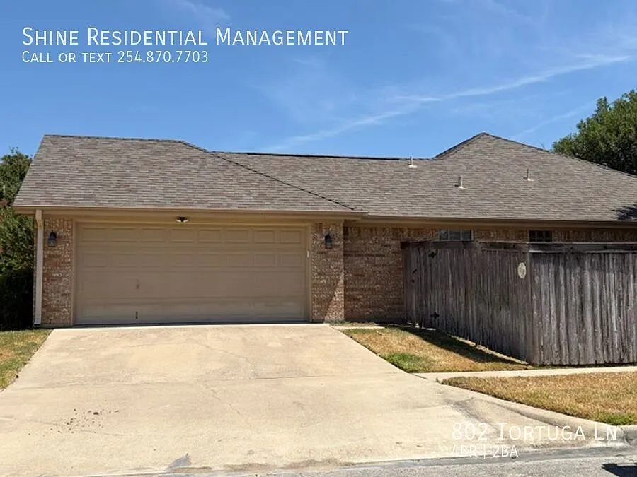 Convenience and style combine to create this spacious home ideally set on a corner lot in a great... — Photo 2