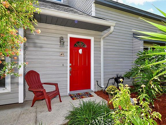 3rd image of 3928 San Luis Dr