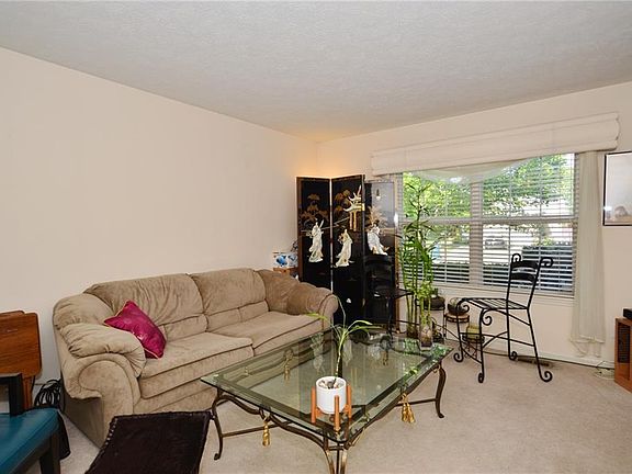 4th image of 6467 Waterstone Dr
