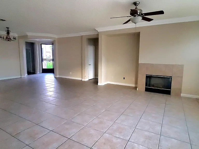 82787 Matthau Dr #82787 — Photo 6