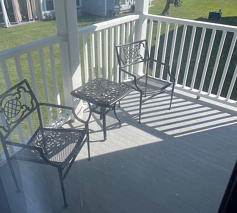Exterior 2nd floor patio