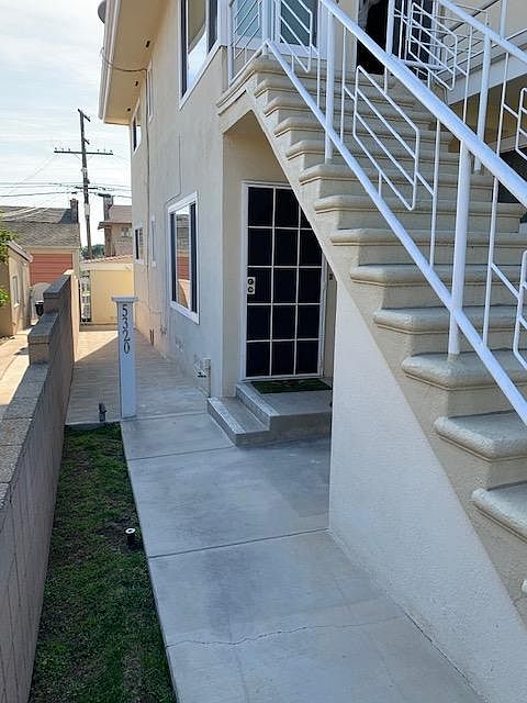 1st image of 5320 W 57th St