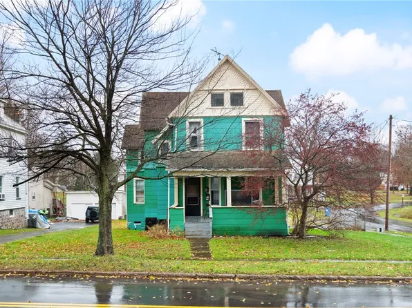 6119 Lake Ave, Wolcott, NY 14590
