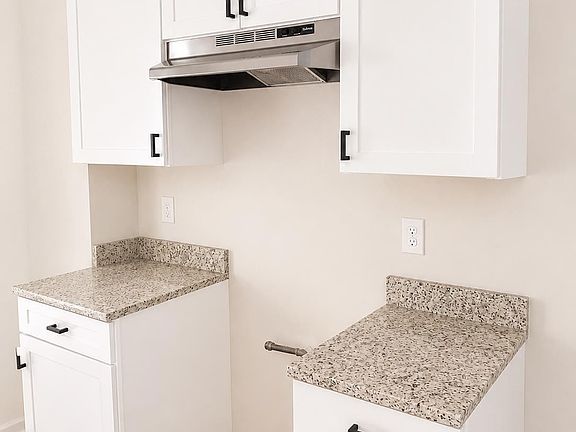 4th image of 159 Hayden Pl