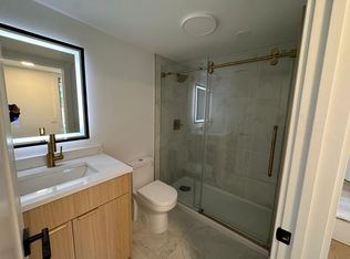 22905 Meridian Ave S #1, Bothell, WA 98021