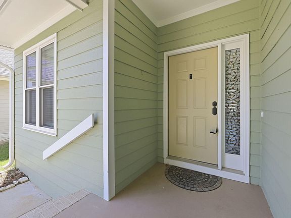 2nd image of 1953 Castle Pines Dr