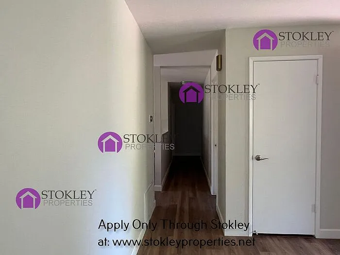 4045 Rhoda Way — Photo 10