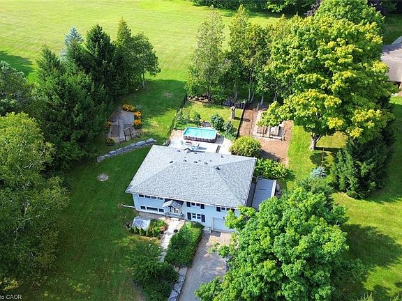 3rd image of 843 Governors Rd