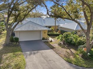 260 Southampton Dr #312, Venice, FL 34293