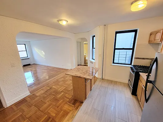 Rented by Bruma Realty LLC | media 3