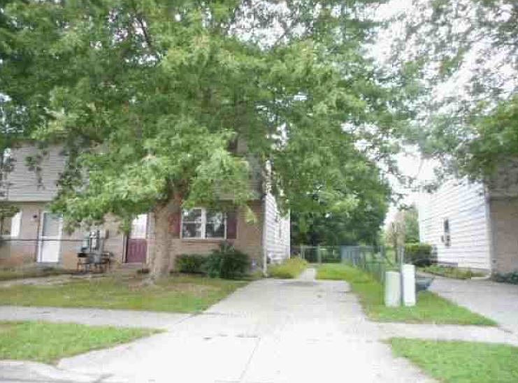 2nd image of 480 Kent St