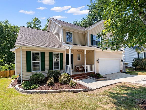 2nd image of 703 Midsummer Ln