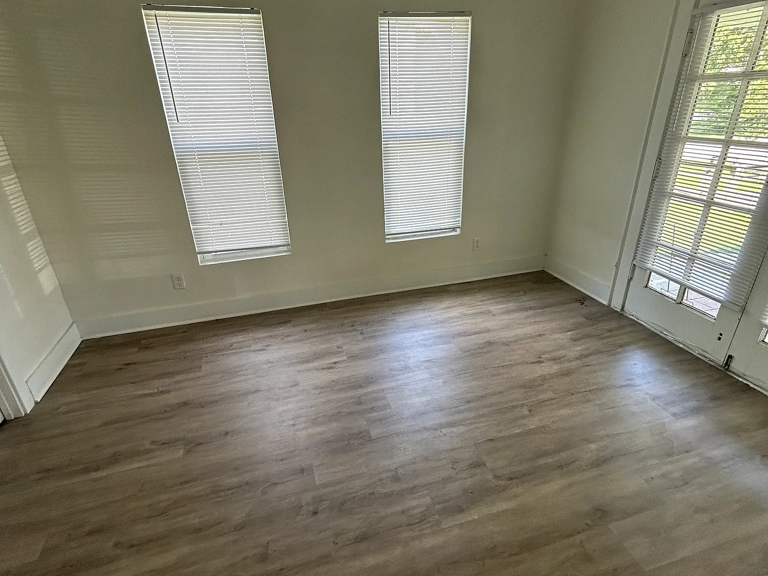3 bed, $1,800 — Photo 4
