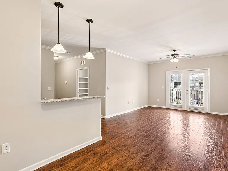 Cumberland Trace Village Apartments — Photo 37