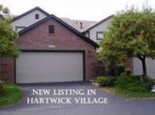 4114 Hartwick Village Pl, Louisville, KY 40241