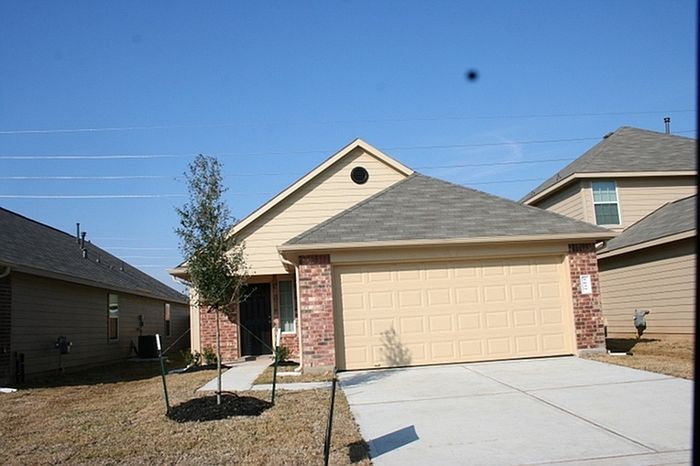 1st image of 5639 Long Arbor Ln