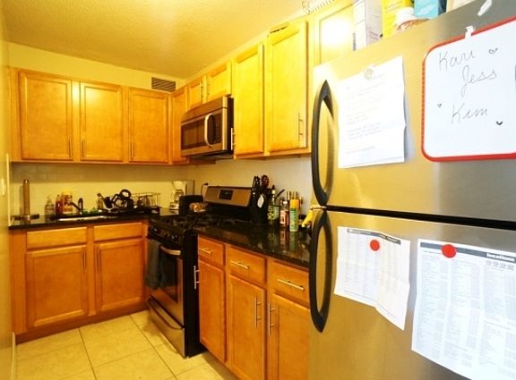 5th image of 1990 Lexington Ave APT 29F