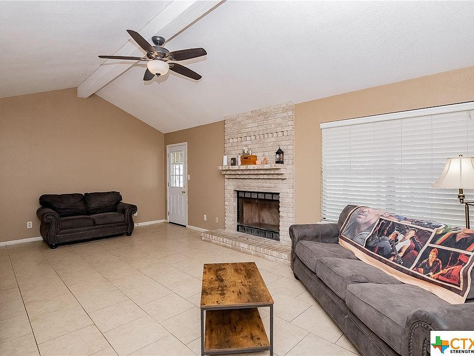 205 E Ward St, Goliad, TX 77963 Zillow