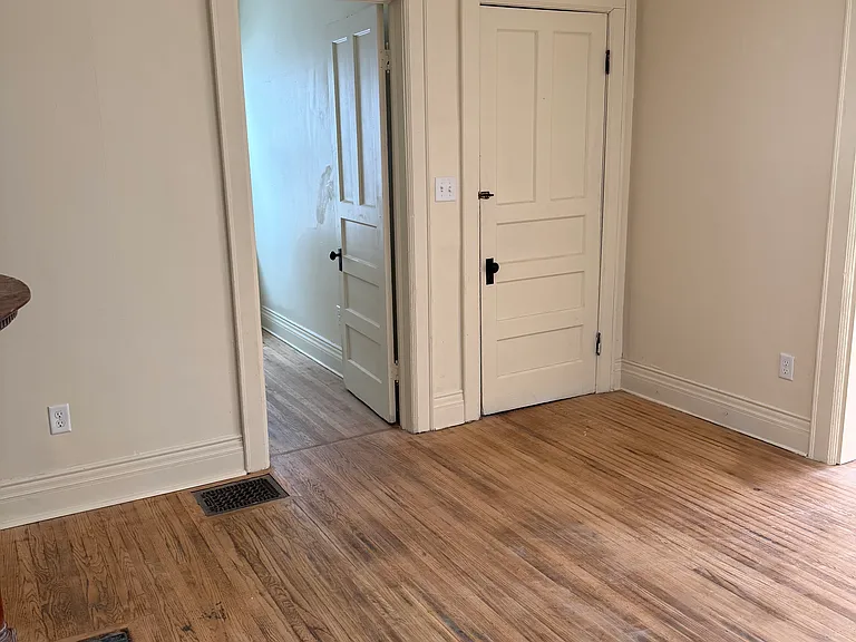 2206 Main St #2 — Photo 5