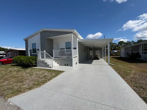 95 Encore Dr #95, North Fort Myers, FL 33903