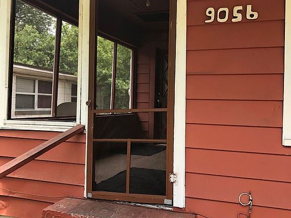 2nd image of 9056 8th Ave