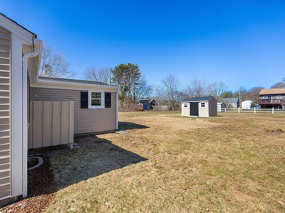 2nd image of 14 Sharon Drive